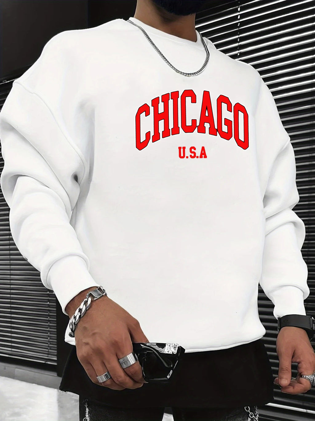 Men's autumn and winter fashionable casual loose CHICAGO USA letter graphic printed long sleeved round neck sweatshirt