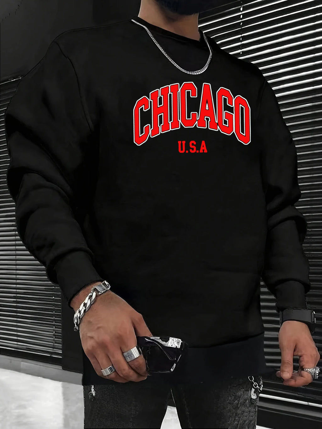 Men's autumn and winter fashionable casual loose CHICAGO USA letter graphic printed long sleeved round neck sweatshirt
